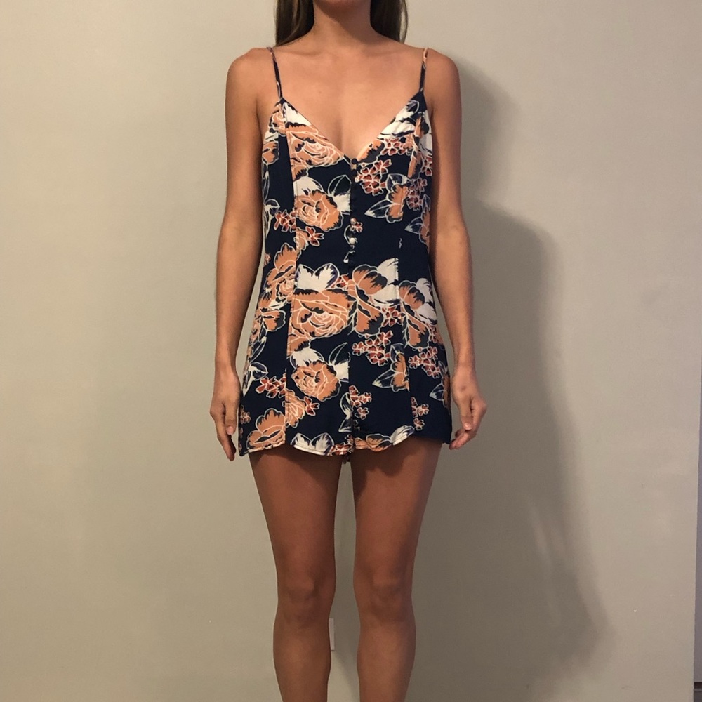Lovers + Friends XS romper